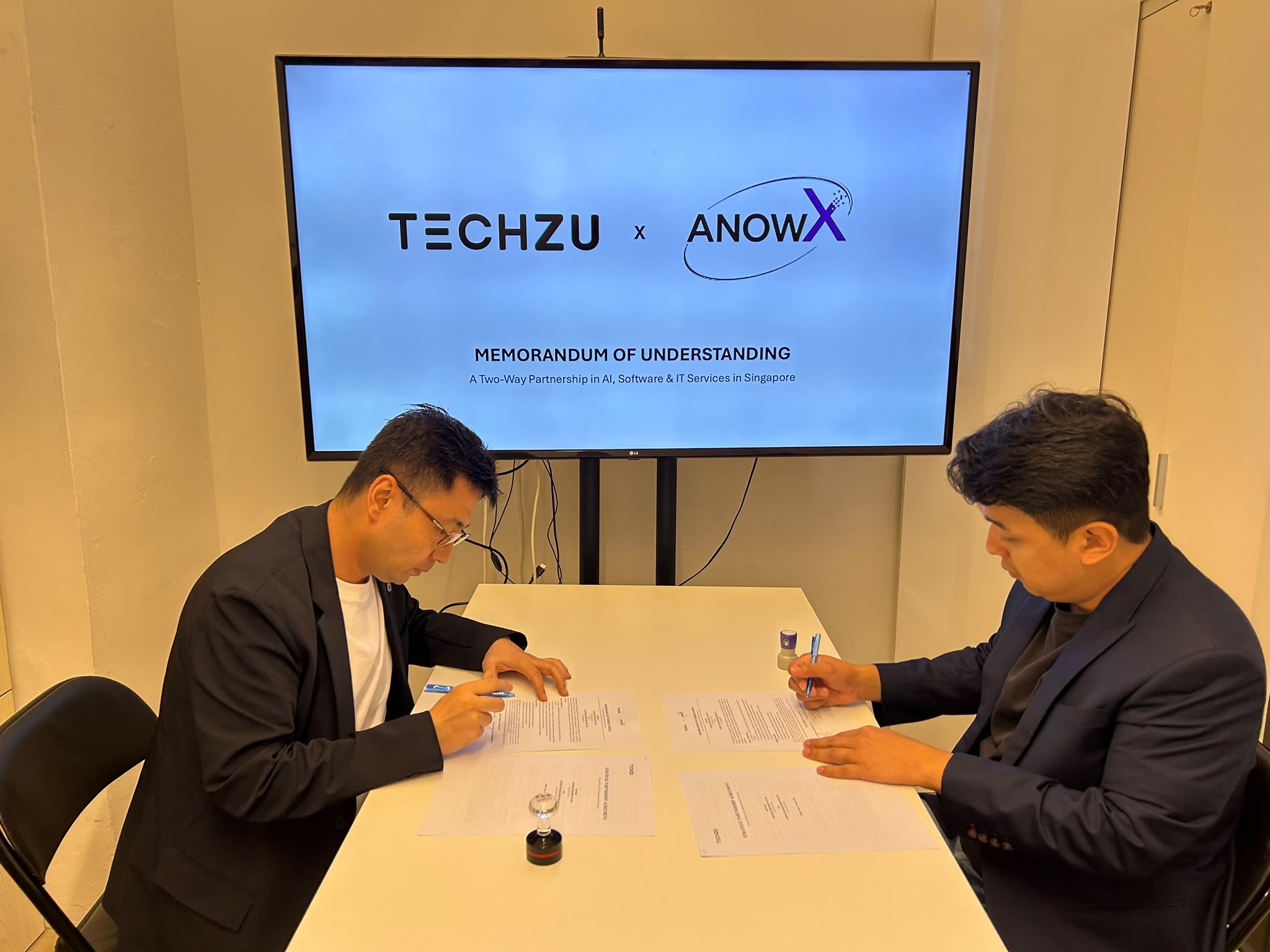 AnowX and Techzu strategic partnership signing ceremony